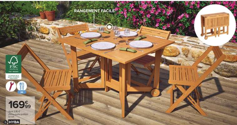 HYBA Set table et 4 chaises balcon Bali - Se compose d'une table avec plateaux rabattables (dim. table dépliée L 110 x l 90 x H 74 cm) et de 4 chaises pliantes (dim. : L 42 x l 48 x H 77 cm). En bois d'acacia certifié FSC® 100%, finition huilée couleur teck. 2 roues intégrées pour un déplacement facile.