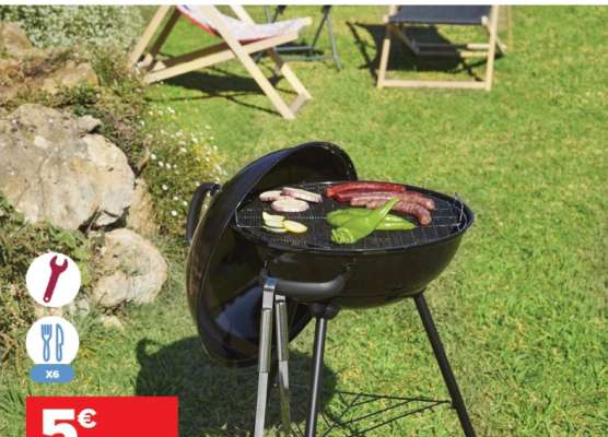 Barbecue charbon Cadix - Cuve et couvercle en acier émaillé. 2 roues pour un transport facile. Récupérateur de cendres intérieur et grille de cuisson acier chromé Ø 41 cm.